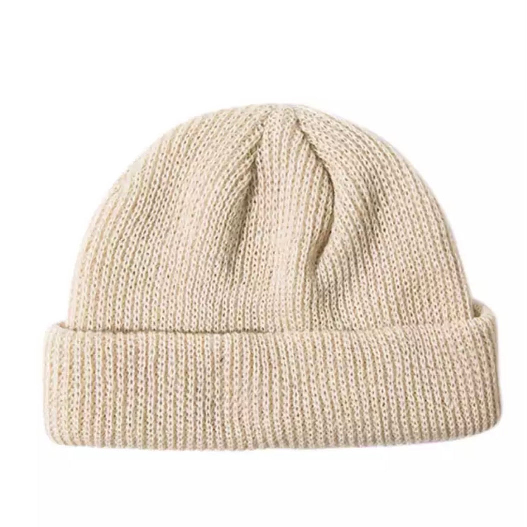 KNITTED RETRO BEANIE