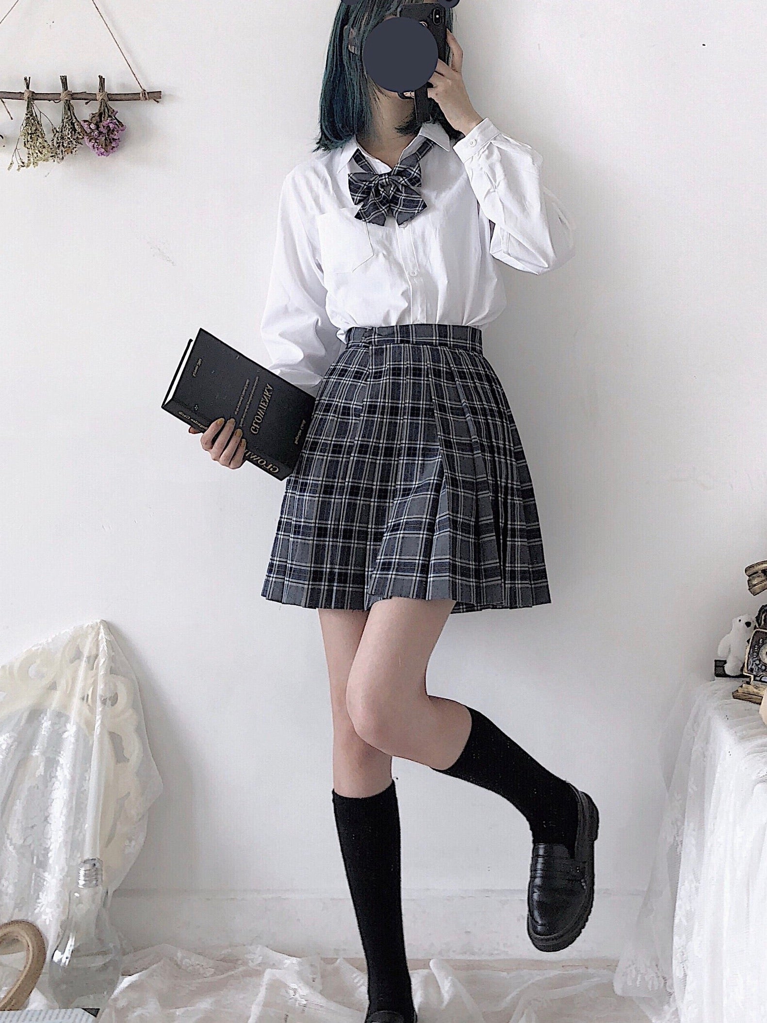 Pleated skirt school student