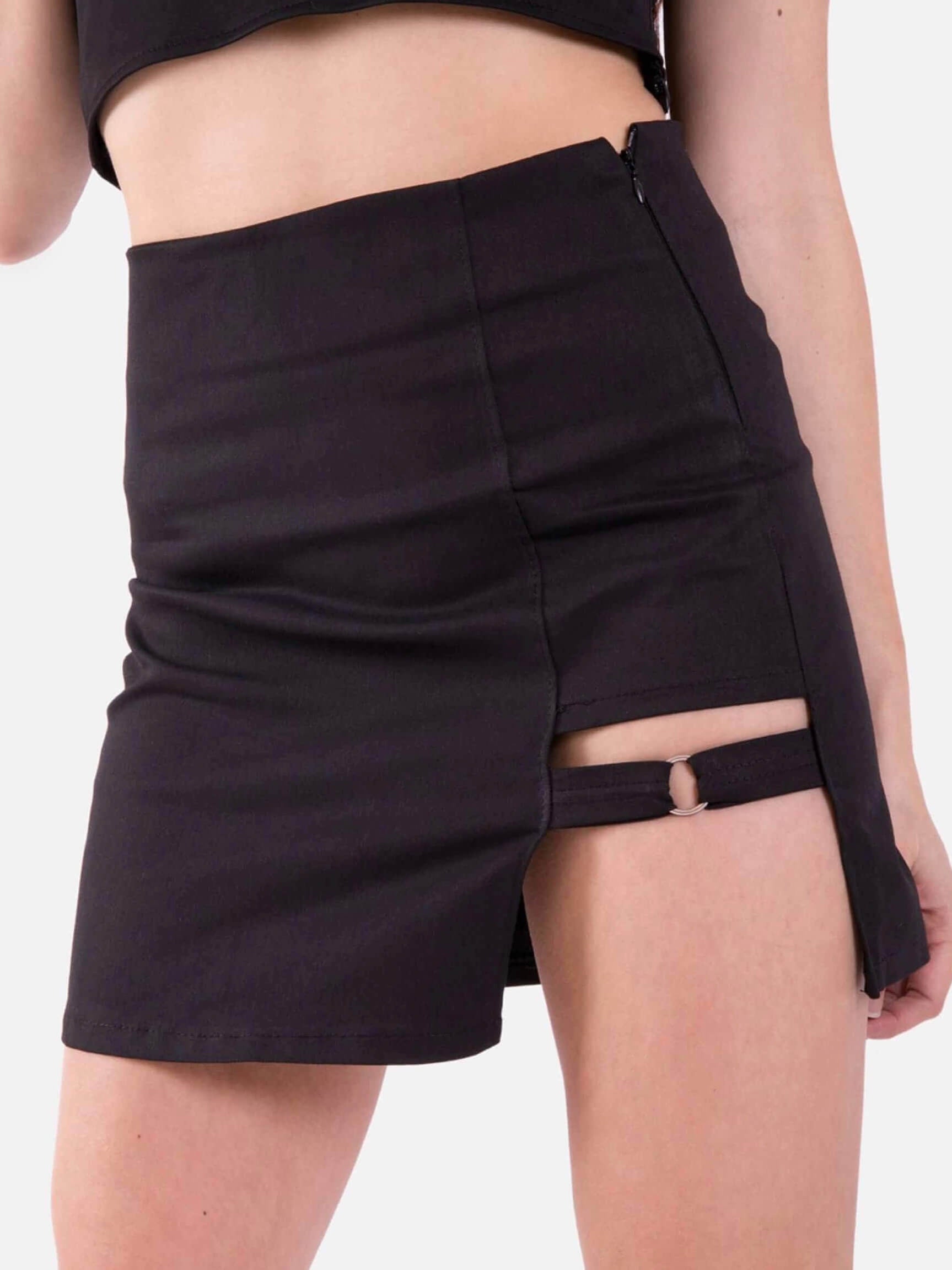 black high waist skirt opened on the left leg with a strap