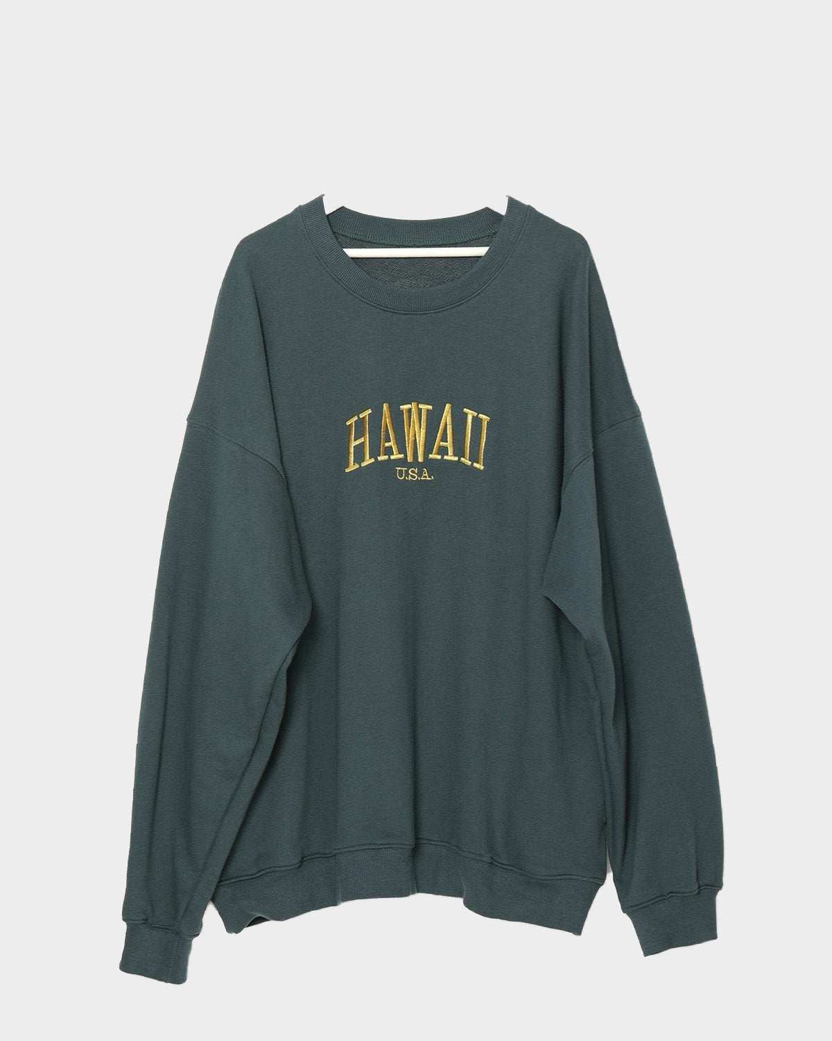 Hawaii Embroidery loose sweater